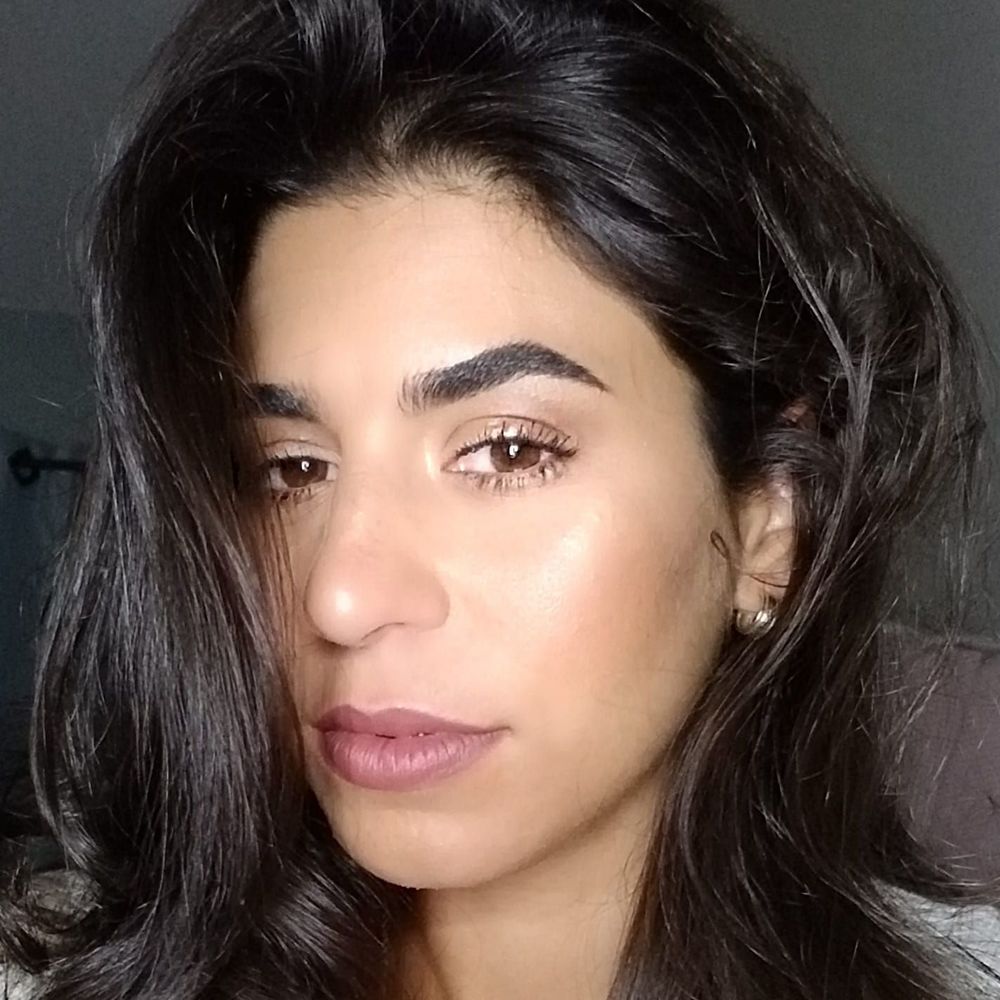 Meet your Posher, Cassandra